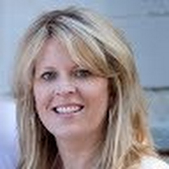 Meet your Posher, Bernadette - Picture 1 of 1